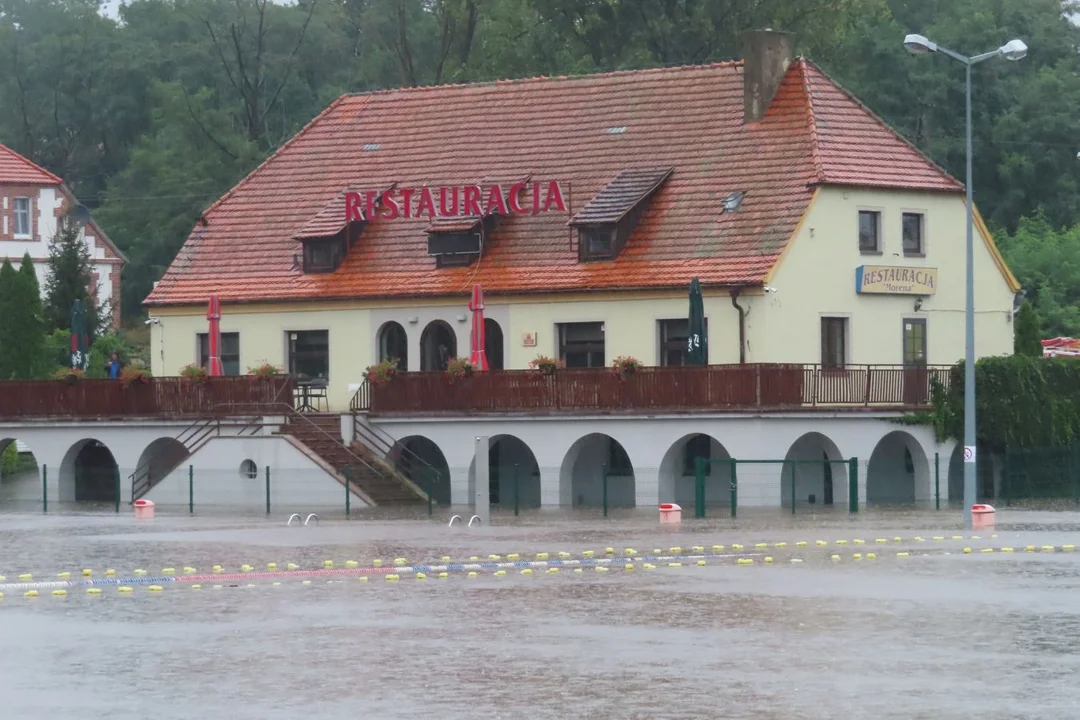 Zalana ulica Jarocińska w Żerkowie