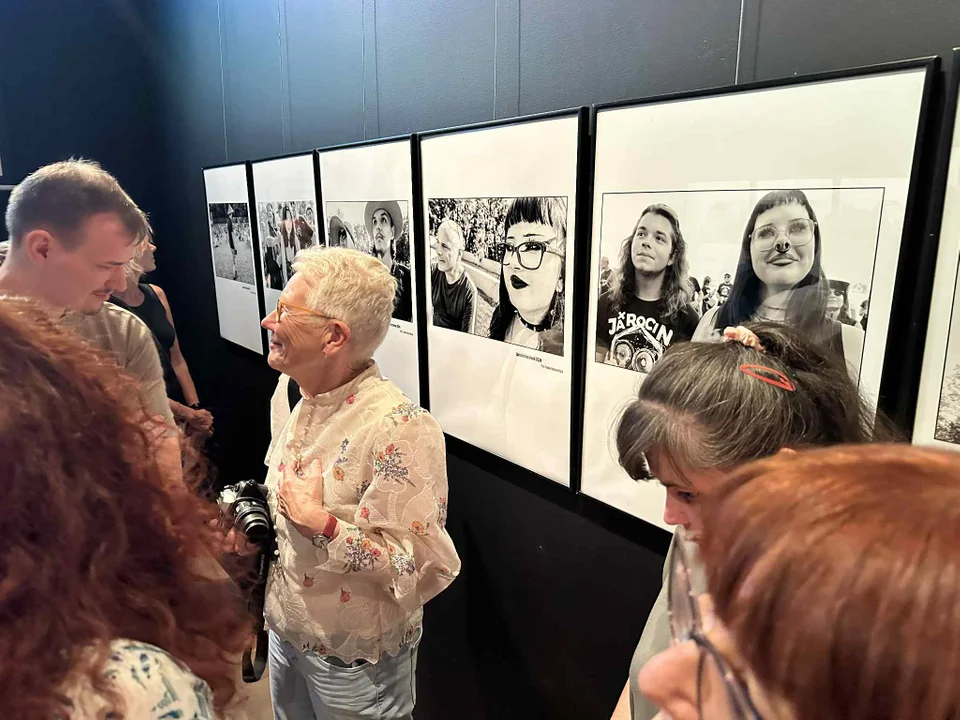 Wernisaż wystawy fotografii Franka Roosendaala "W drodze razem z muzyką rockową"