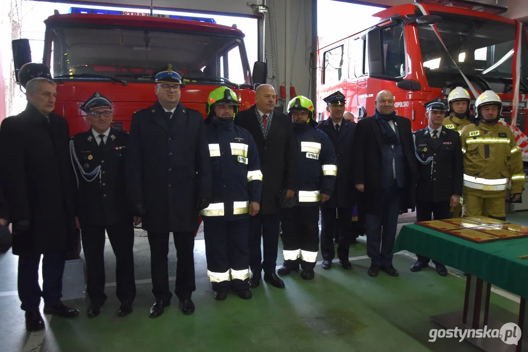 "Ochrzczono" nowy samochód strażacki dla OSP Borek Wlkp. Otrzymał imię "Jan"