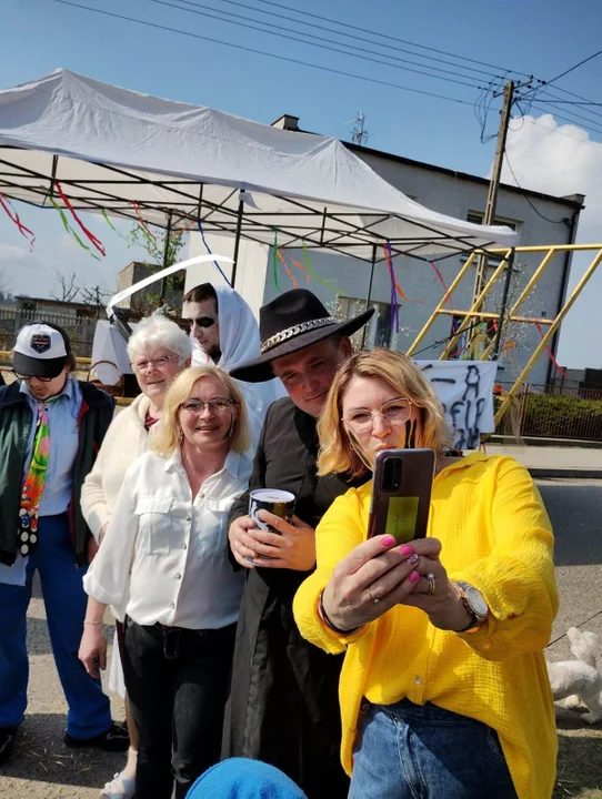 Oto finaliści konkursu fotograficznego „Niedźwiedzie 2023”