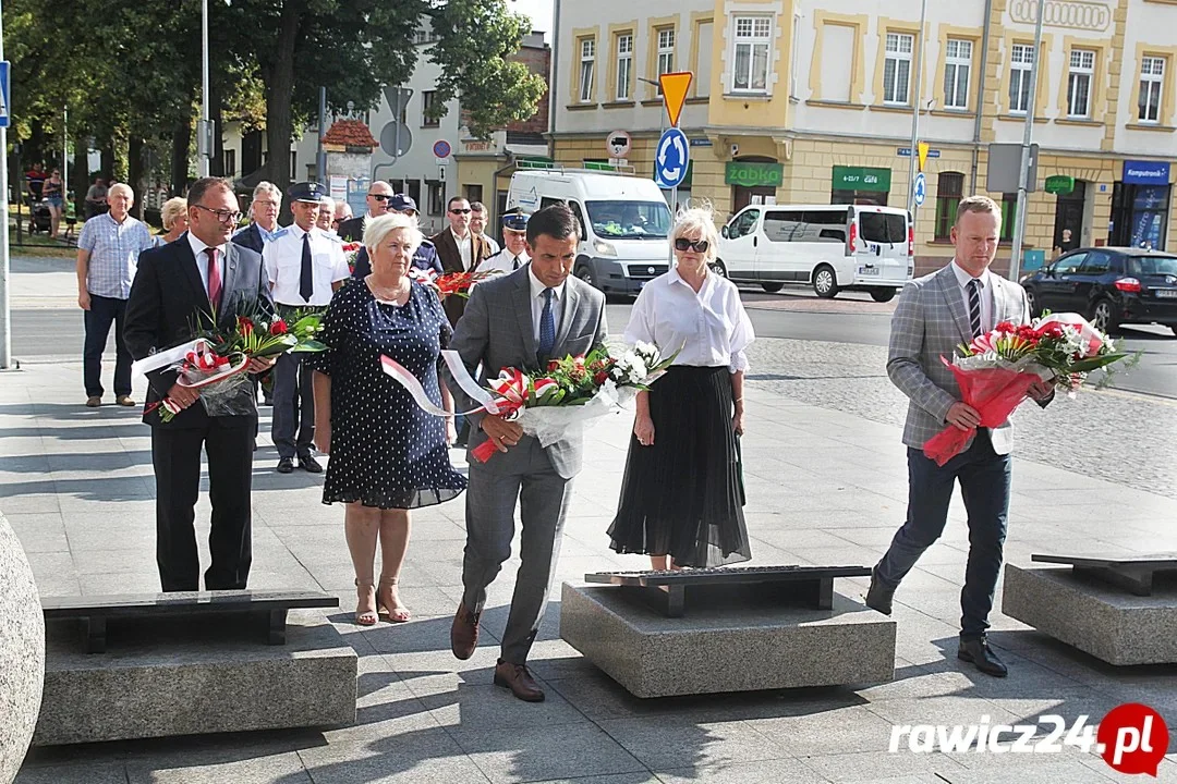 Godzina "W". 78. Rocznica Wybuchu Powstania Warszawskiego. Obchody w Rawiczu