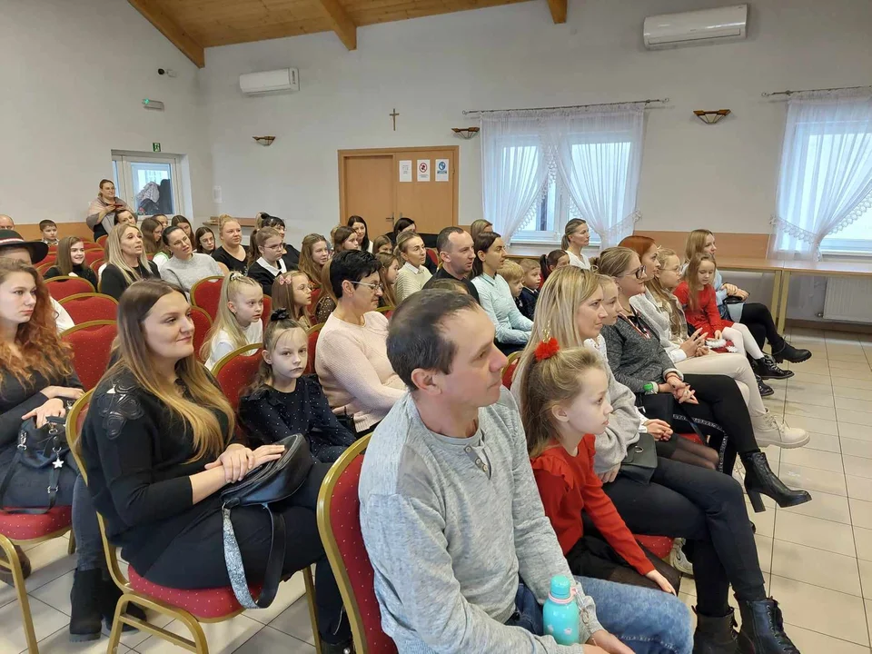 Gminny Konkurs Kolęd i Pastorałek w Gizałkach [ZDJĘCIA] - Zdjęcie główne