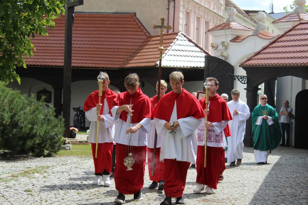 Pożegnanie kapłanów w parafii św. Marcina w Jarocinie