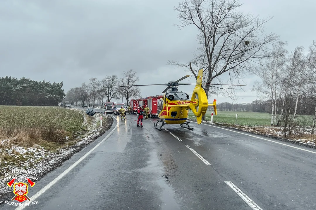 Zderzenie trzech samochodów w Wałkowie