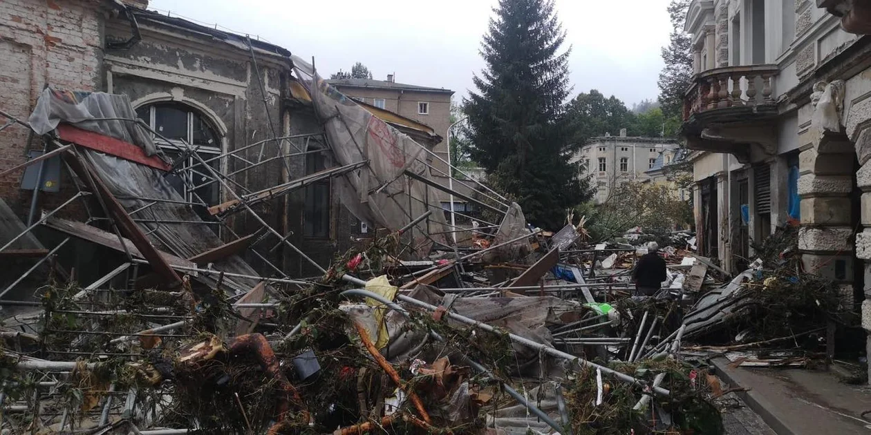 Powiat krotoszyński. Zbiórki darów dla powodzian. Sprawdź, gdzie możesz przynosić rzeczy - Zdjęcie główne