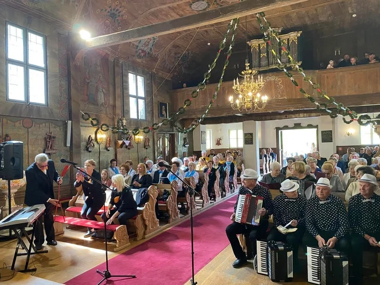 Koncert pieśni maryjnych w Sośnicy