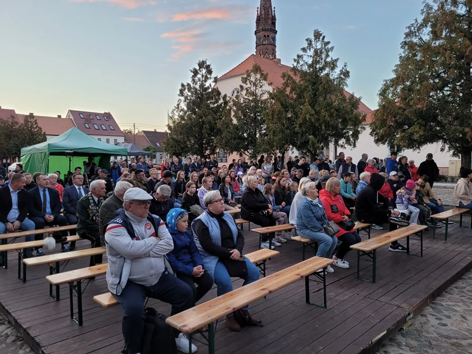 Publiczność na koncercie Reprezentacyjnego Zespołu Artystycznego Wojska Polskiego