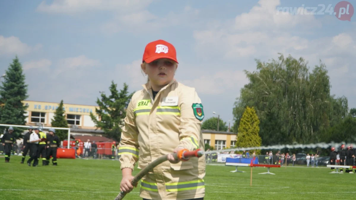 Dziecięce Drużyny Pożarnicze na zawodach w Miejskiej Górce