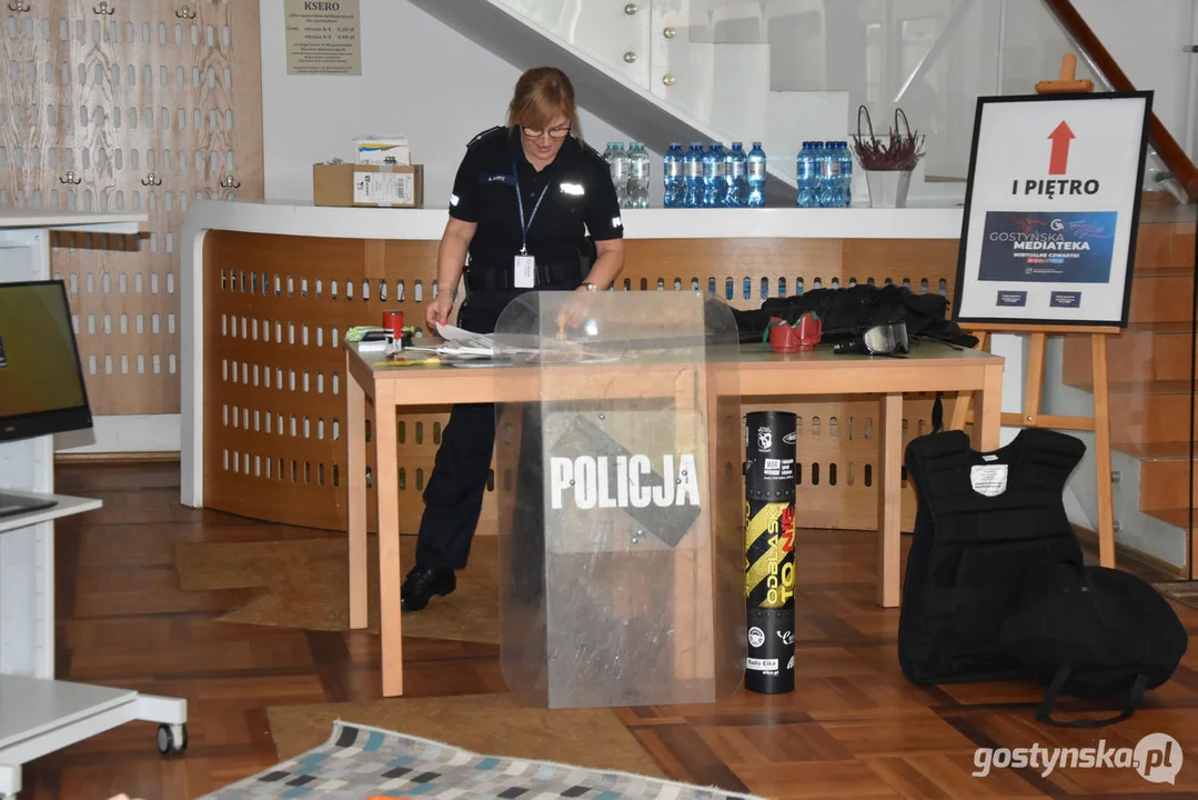 Bezpieczne wakacje z biblioteką - spotkanie w bibliotece w Gostyniu