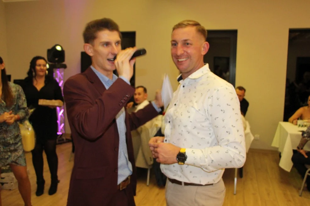 Zabawa taneczna w Karminie