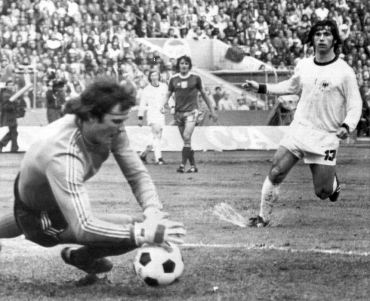 50 lat temu Polska została trzecią drużyną świata. Zaczynał się mundial 1974 [ZDJĘCIA] - Zdjęcie główne