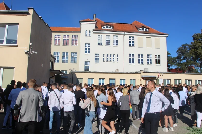 Ilu uczniów będzie uczęszczało do szkół ponadpodstawowych w Pleszewie? - Zdjęcie główne