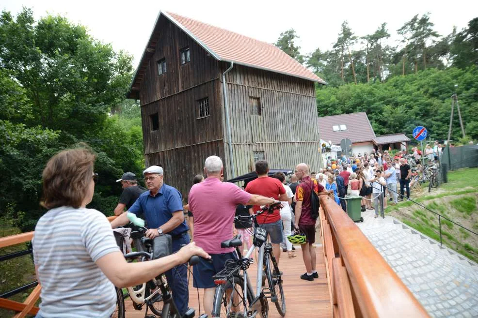 Rajd do młyna nad Lutynią (zdj. z otwarcia ścieżki rowerowej)