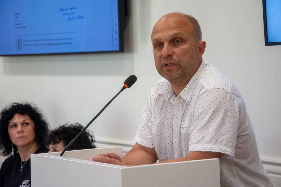 Dyskusja o sytuacji w Schronisku dla Bezdomnych Zwierząt w Radlinie