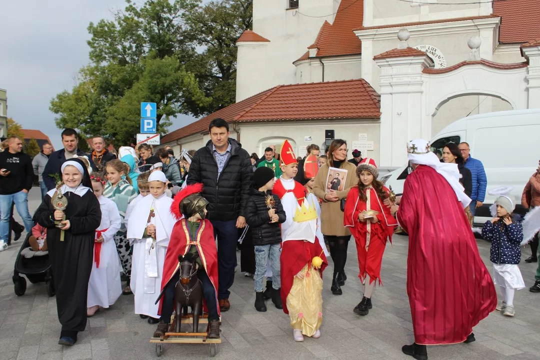 Marsz Wszystkich Świętych w parafii św. Marcina w Jarocinie