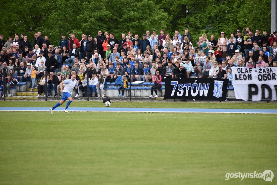 Mecz oldboyów Kani Gostyń i Lecha Poznań na 100-lecie Kani