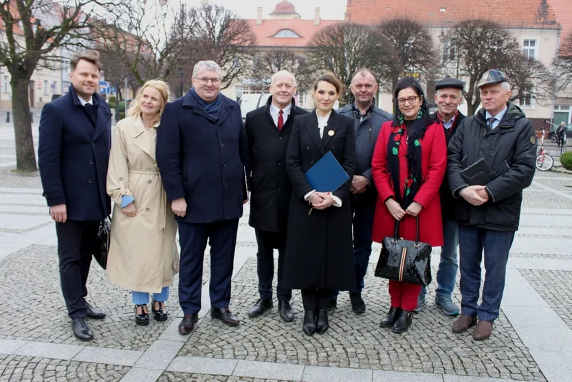 Trzecia Droga zaprezentowała kandydatów do sejmiku województwa wielkopolskiego [ZDJĘCIA] - Zdjęcie główne