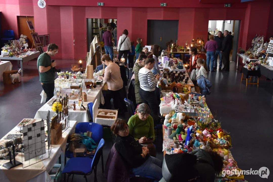 Jarmark Wielkanocny Lokalnych WY-twórców w GOK Hutnik