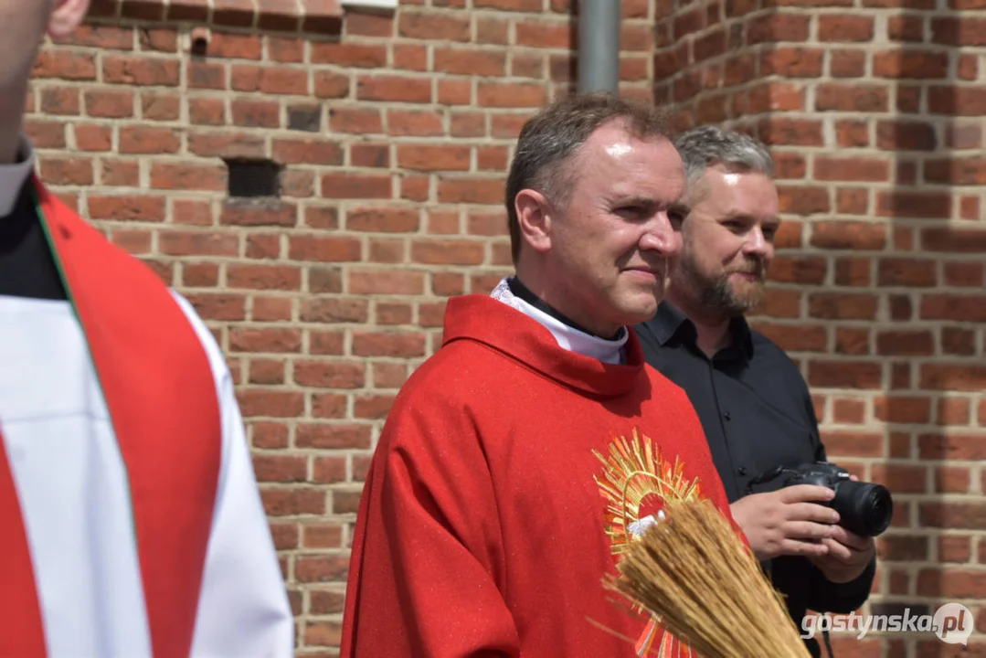 Uroczystość Pierwszej Komunii Świętej w parafii farnej w Gostyniu