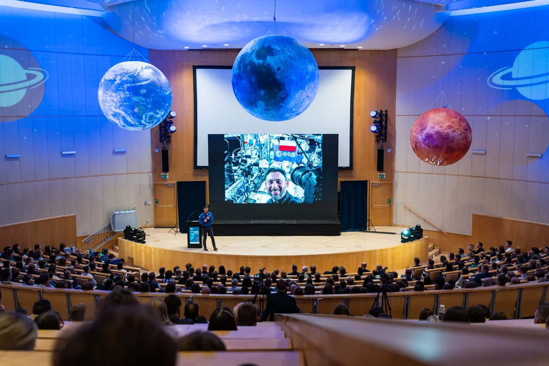 Kosmiczny przystanek na Politechnice Poznańskiej