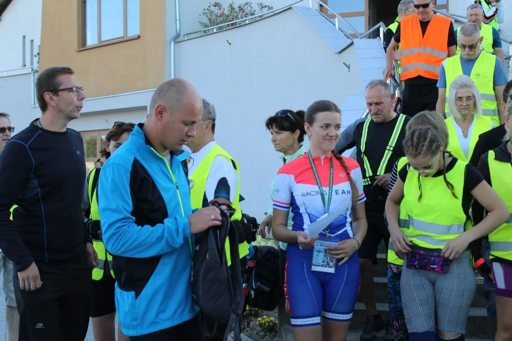 Rowerzyści z Jarocina wyruszyli w drogę na Jasną Górę