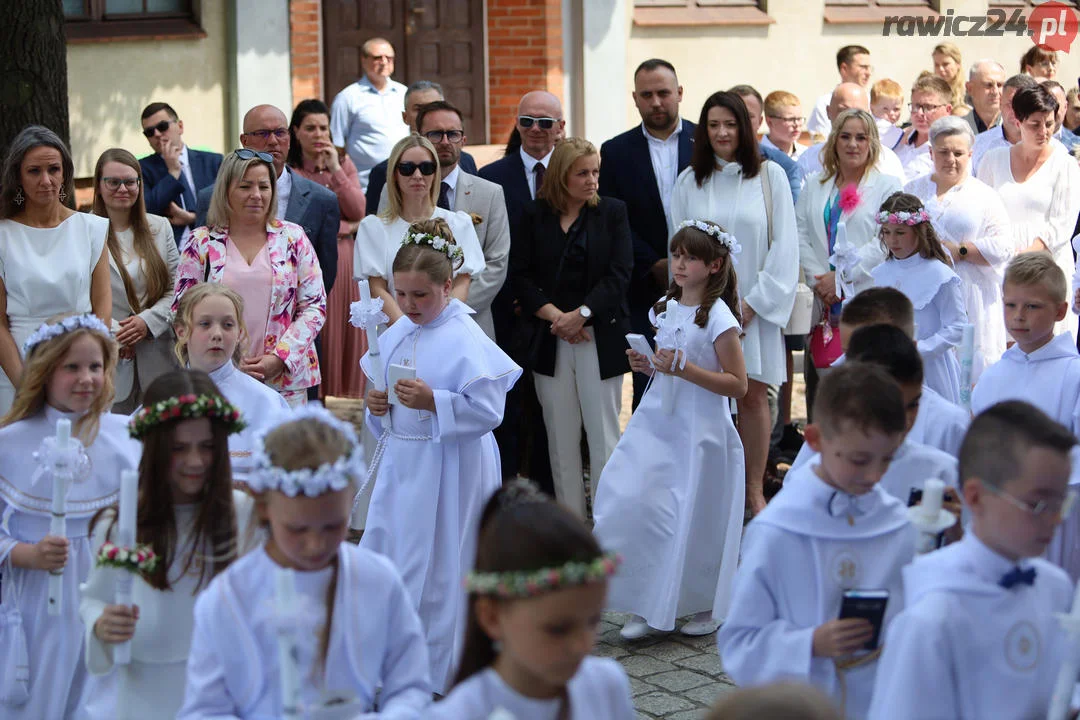 Pierwsza Komunia Święta w "białym" kościele