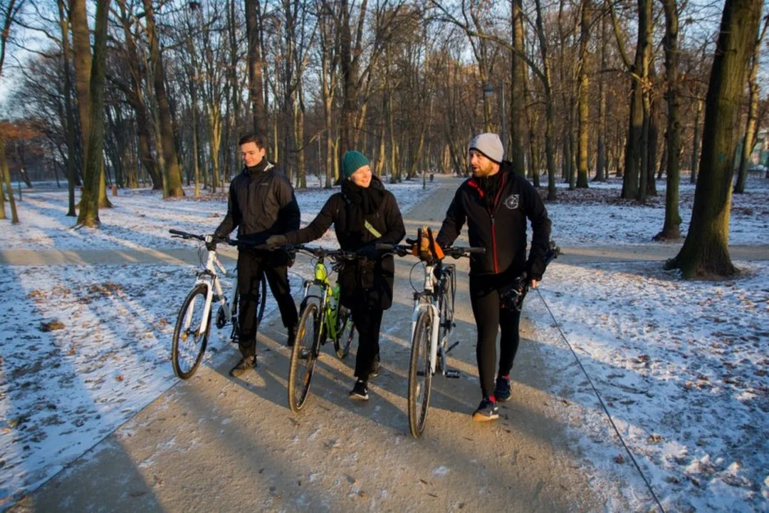 Julie Erch Petersen i Andreas Markussen objechali świat na rowerach. Przybyli także do Jarocina