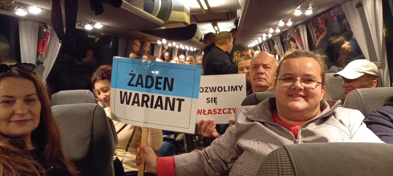 Mieszkańcy Ziemi Jarocińskiej protestują przeciwko CPK w Warszawie