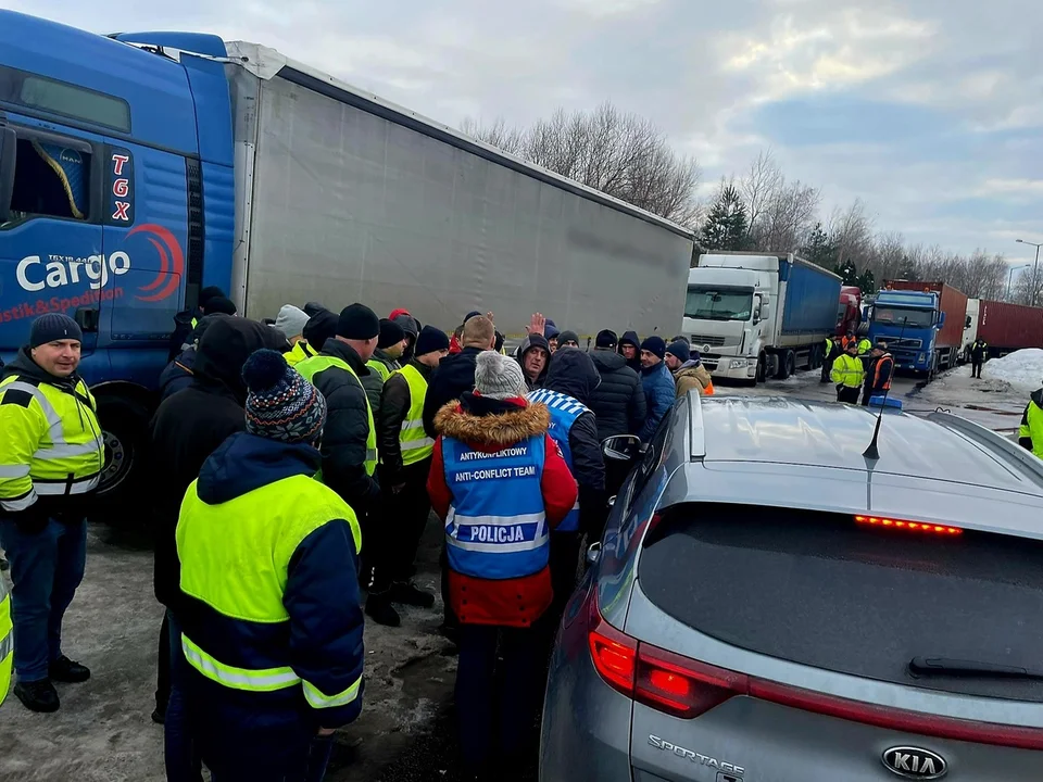 Funkcjonariusze z poznańskiego Zespołu Antykonfliktowego wrócili do domu