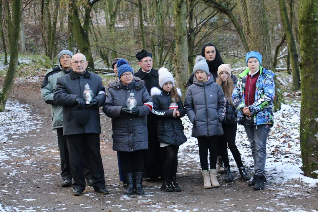 83. rocznica rozstrzelania 6 Polaków w Klonach, koło Gostynia