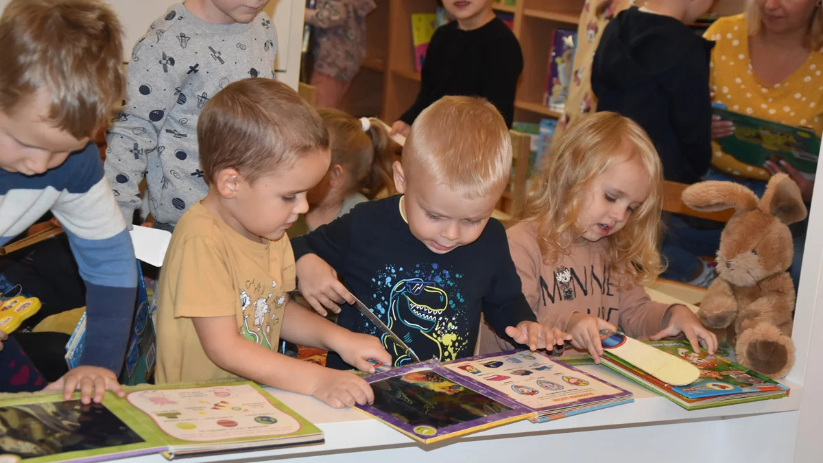 "Mała książka - wielki człowiek". Podsumowanie ogólnopolskiej kampanii w bibliotece w Gostyniu