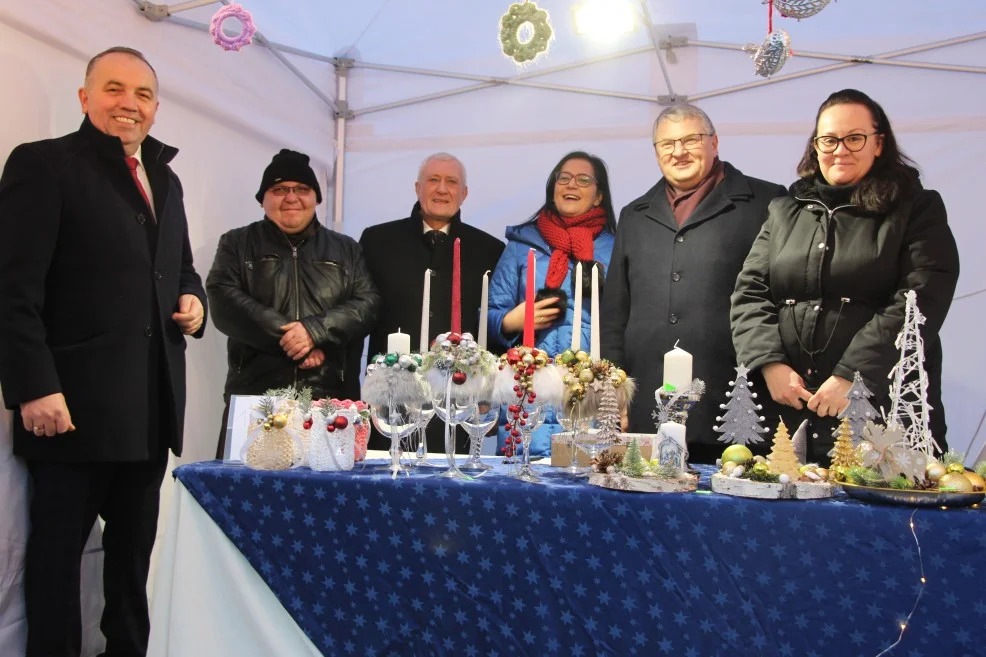 Jarmark bożonarodzeniowy i finał konkursu "Wilekopolskie smaki wigilijne w Choczu"