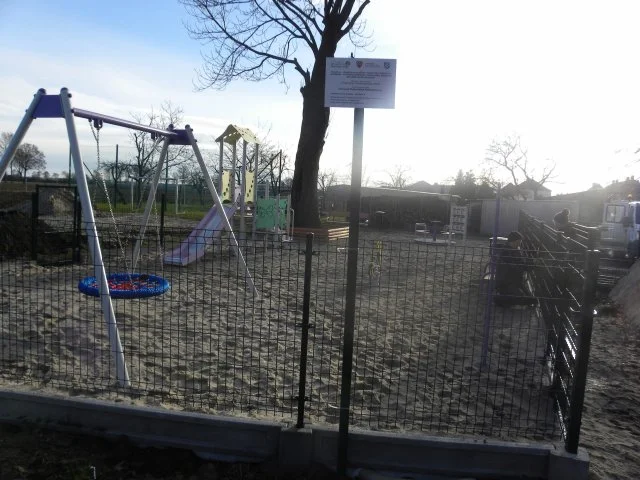 Plac zabaw w Wolenicach
