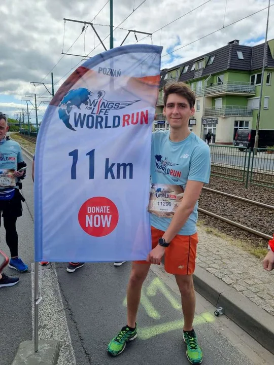 Konrad Osołkowski w biegu Wings for Life World Run w Poznaniu