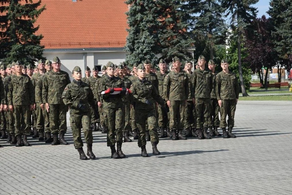 Święto Wojska Polskiego w 16. Jarocińskim Batalionie Remontu Lotnisk