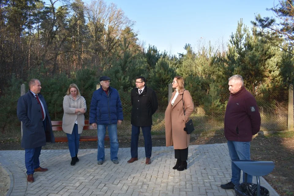 Smoszew. Plac zabaw i siłownia