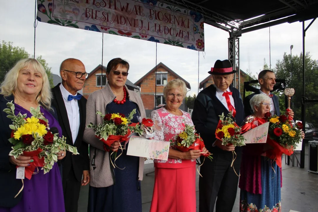 26 zespołów na IV Festiwalu Piosenki Biesiadnej i Ludowej w Bachorzewie [ZDJĘCIA] - Zdjęcie główne