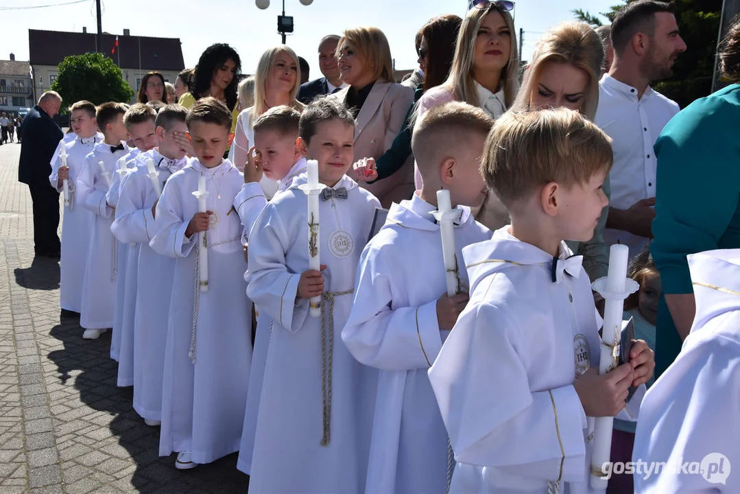 Sakrament I Komunii Świętej w parafii w Pogorzeli