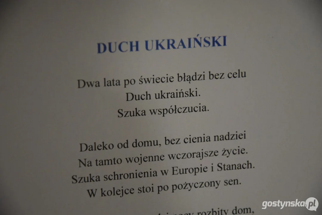 Wystawa fotograficzna "Dlatego jesteśmy tutaj" w GOK Hutnik z okazji II rocznicy wybuchu wojny na Ukrainie