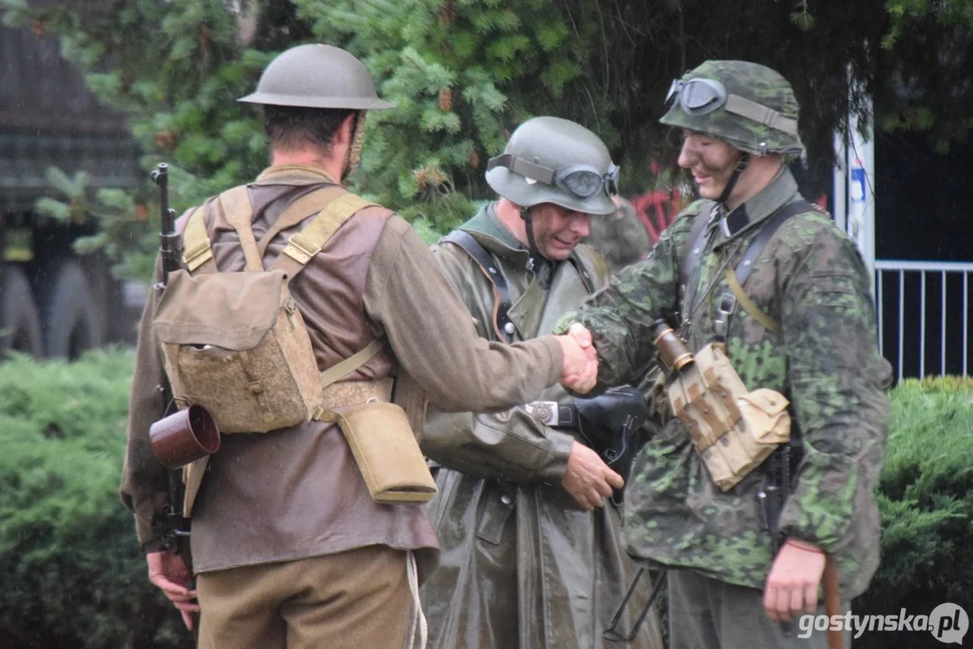 Operacja Poniec 2023. Grupy rekonstrukcji historycznej i inscenizacja "West 1944"