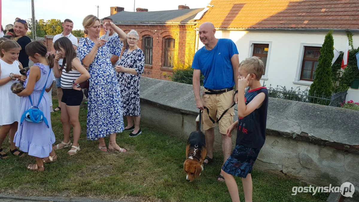 Błogosławieństwo zwierząt domowych w kościele w Starym Gostyniu