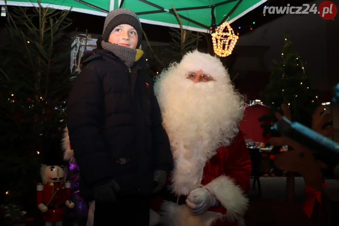 Spotkanie ze Świętym Mikołajem na Rawickim Jarmarku Bożonarodzeniowym