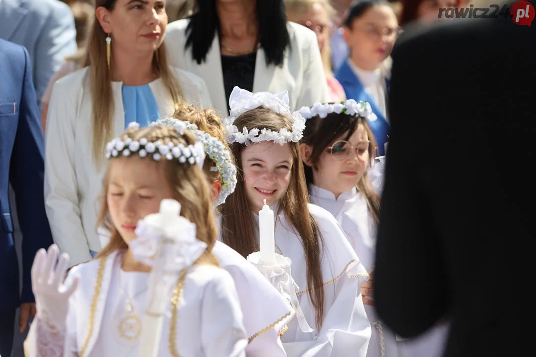 Pierwsza Komunia Święta w "białym" kościele