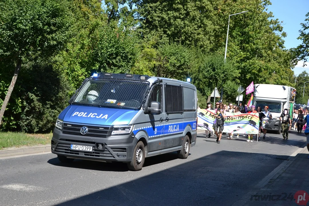 Marsz Równości i kontrmanifestacje w Rawiczu