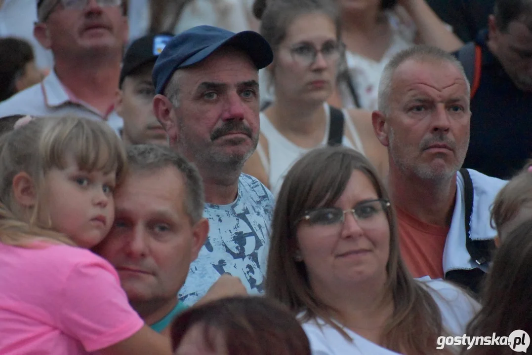 Dożynki powiatowe 2024 na Świętej Górze - koncert zespołu Baciary