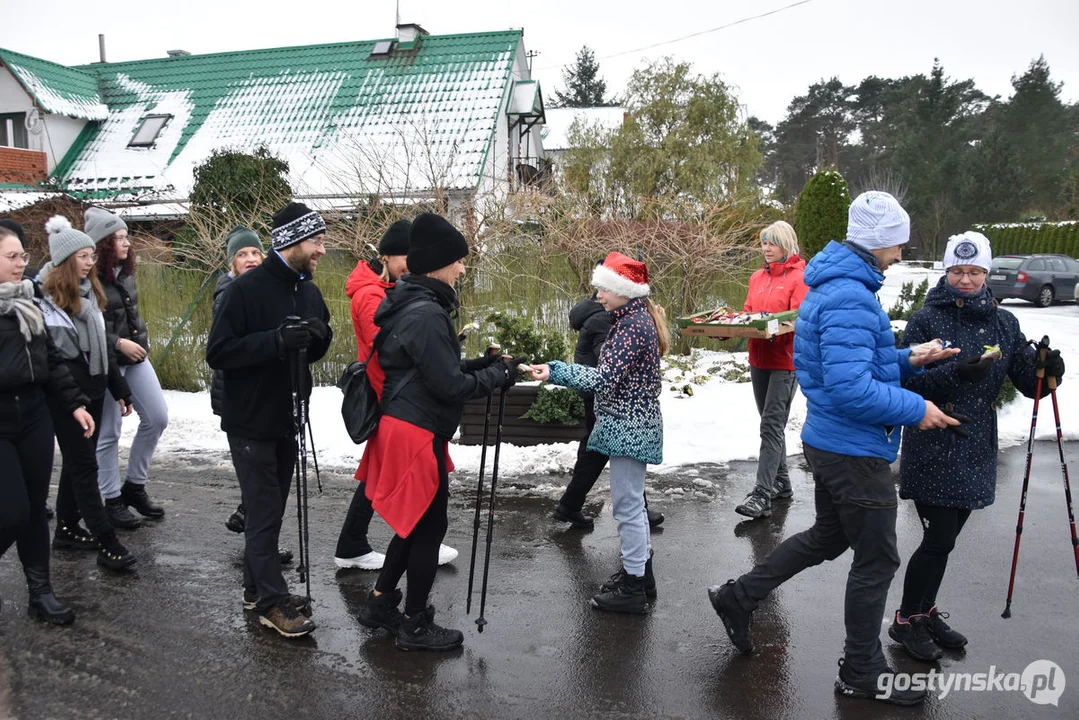 Mikołajkowy Charytatywny Marsz Nordic Walking „Idziemy dla Julki”