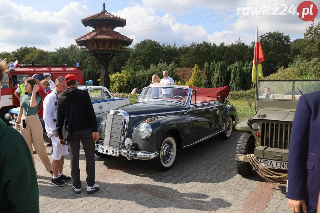 Wystawa Pojazdów Zabytkowych Dębno