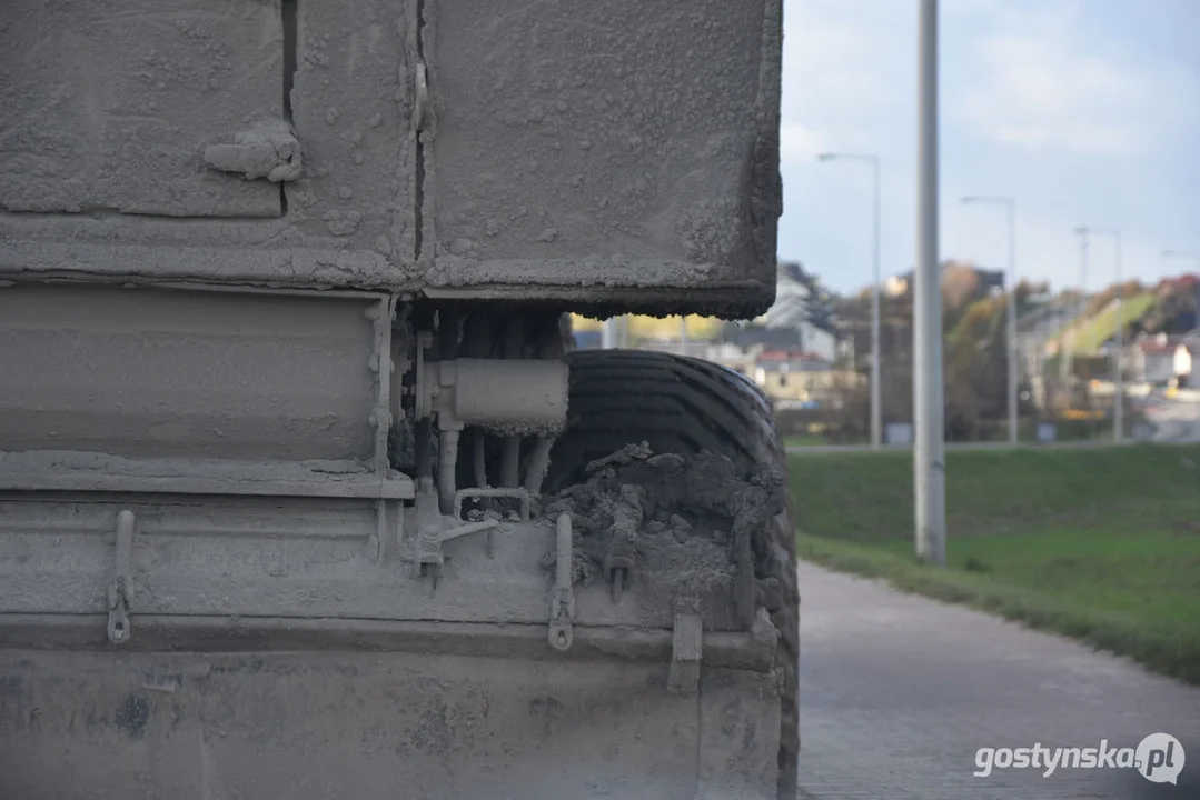 Armagedon przy budowie obwodnicy DK12 dla Gostynia. Błoto i hałas na ul. Nad Kanią