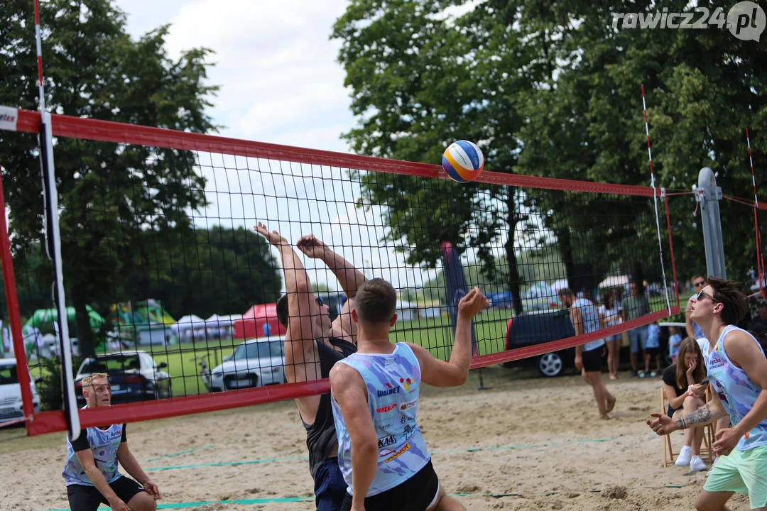 Turniej siatkówki plażowej w Jutrosinie