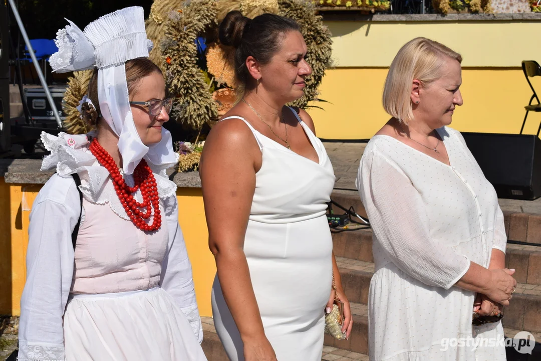 Festyn w ogrodach klasztornych podczas dożynek powiatowych na Świętej Górze 2025